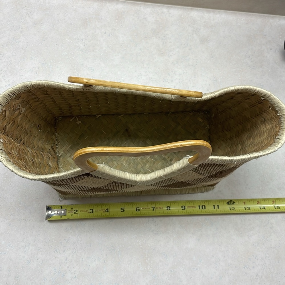 Straw Bag - Picture 5 of 10